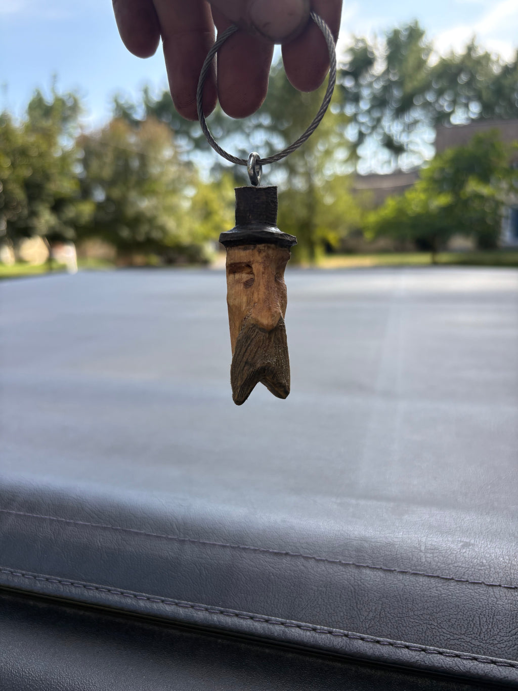 Mr Hat keychain